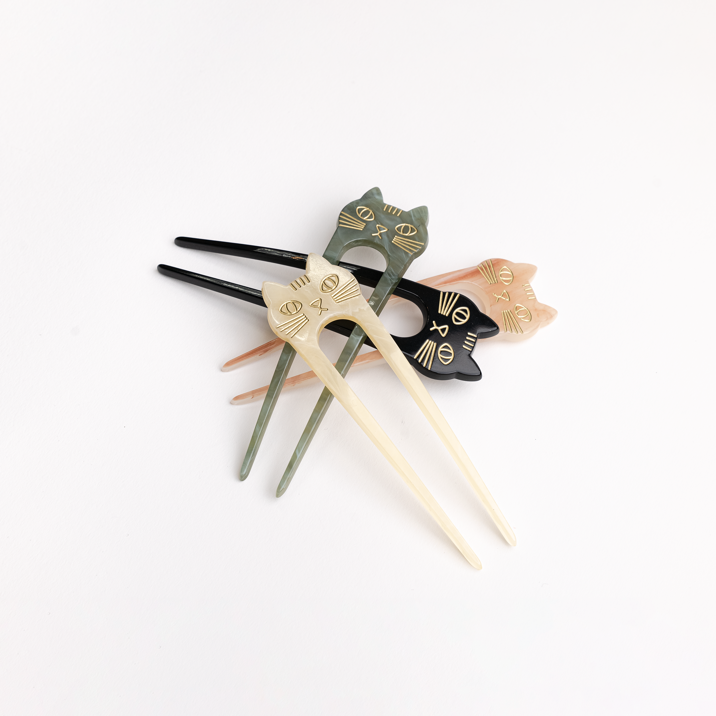 Minimalist Cat Hair Bun Holder