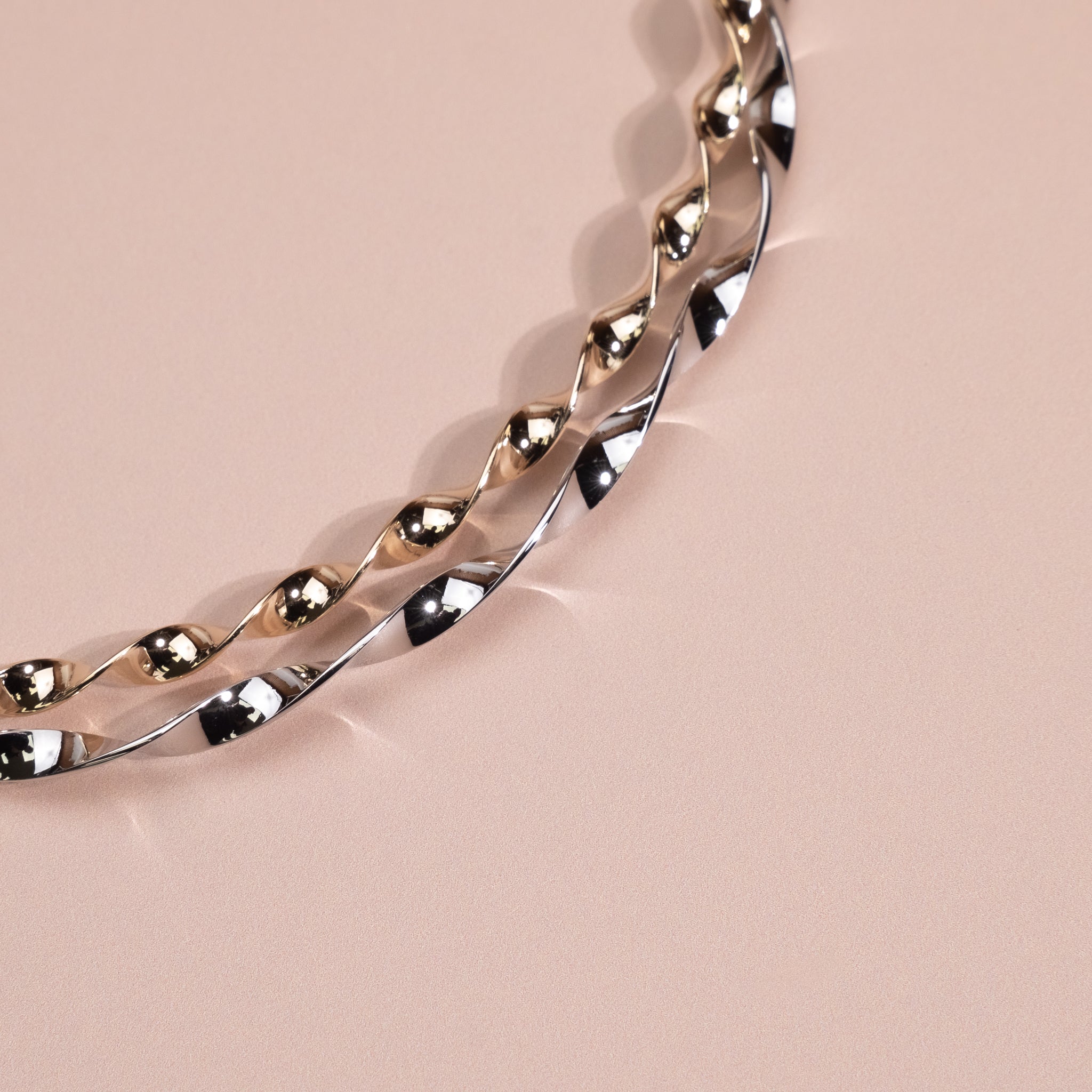 Minimalist Twisted Wave headband